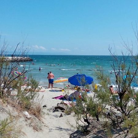 Sunshine Apartment Pomorie Kültér fotó