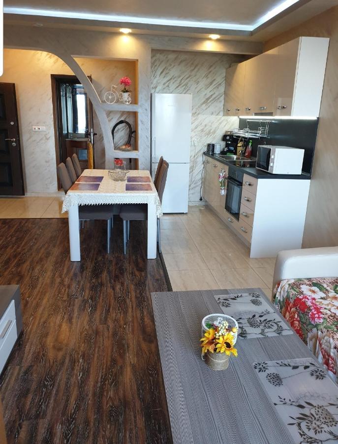 Sunshine Apartment Pomorie Kültér fotó