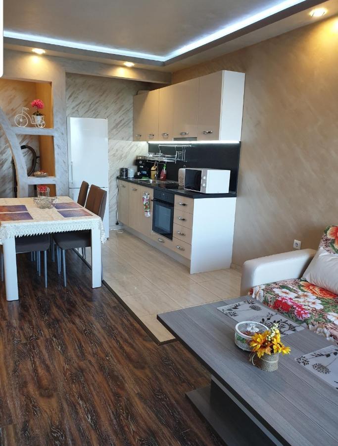 Sunshine Apartment Pomorie Kültér fotó